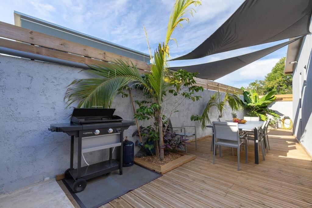 Villa Benjoin St-Pierre Piscine Chauffee Et Mer แซ็ง-ปีแยร์ ภายนอก รูปภาพ