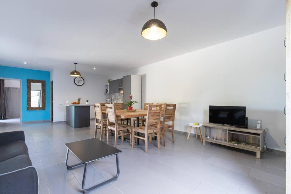 Villa Benjoin St-Pierre Piscine Chauffee Et Mer แซ็ง-ปีแยร์ ภายนอก รูปภาพ